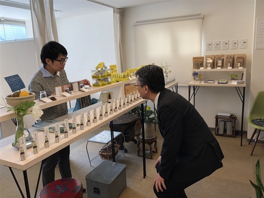 緊急！　「現役の先生方のお悩み相談」開設！―「かけこみ保健室」（三十八花堂）さんから学ぶ―